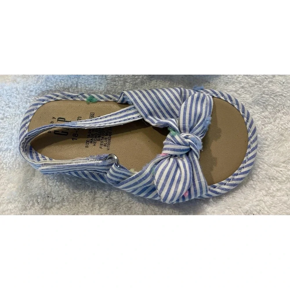 Baby Gap Baby Girl Blue & White Searsucker Bow Sandals Size 18 24 Months